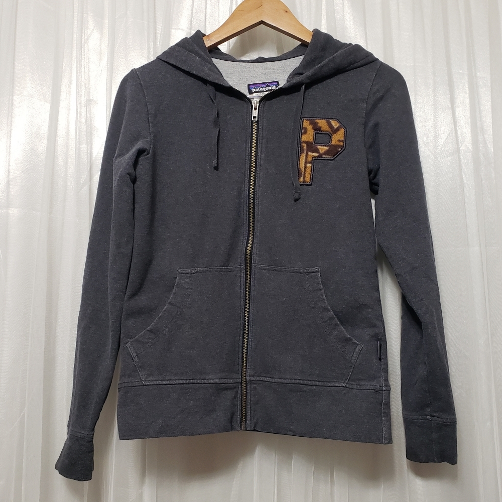 Patagonia Sz XS Letter 'P'  Full Zip Hoodie - Picture 3 of 14